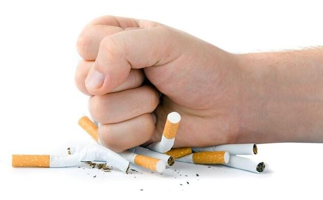 prestať fajčiť, aby sa zabránilo bolesti krku