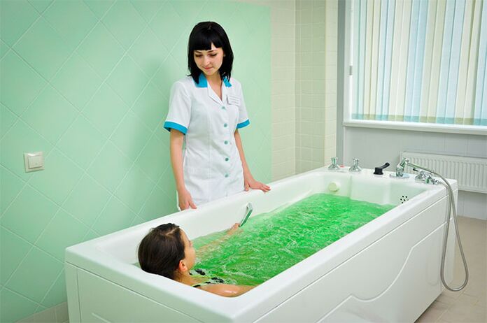 Liečebný kúpeľ je účinným postupom pri liečbe artrózy